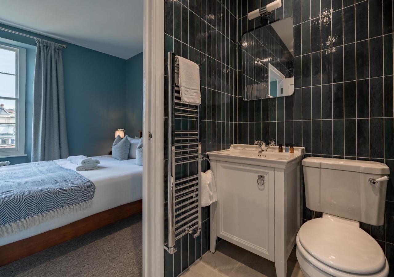 Premium Designer 4 Bedroom In Clifton - 3 Bathrooms & Cinema Сasa de vacaciones