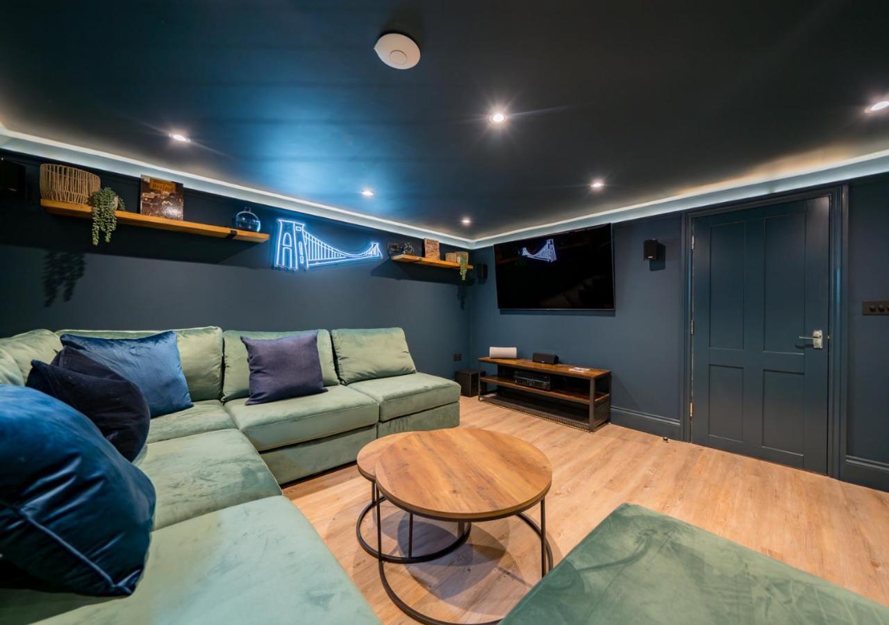 Premium Designer 4 Bedroom In Clifton - 3 Bathrooms & Cinema Vakantiehuis Bristol